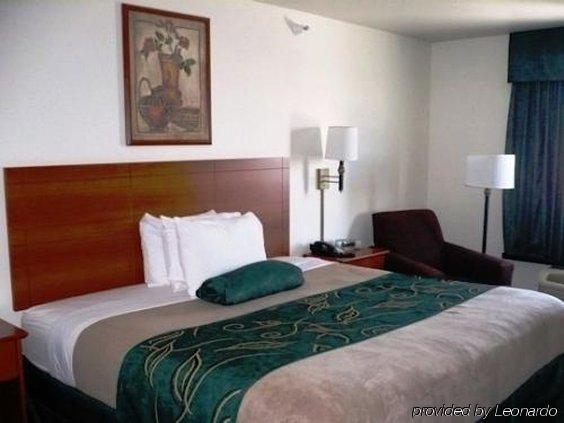 Baymont By Wyndham Wellington Hotel Room photo