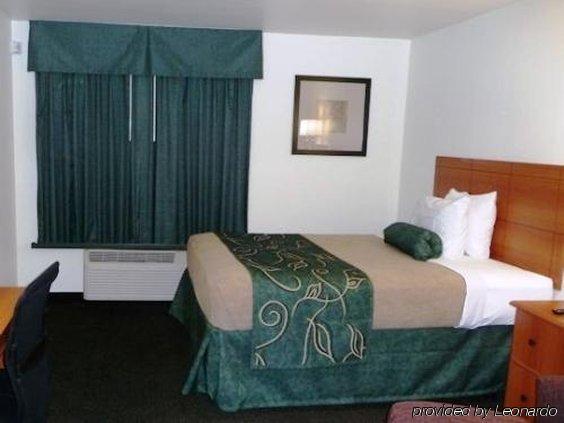 Baymont By Wyndham Wellington Hotel Room photo