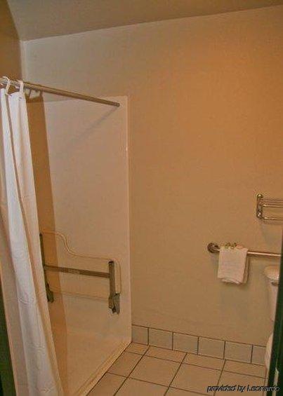 Baymont By Wyndham Wellington Hotel Room photo